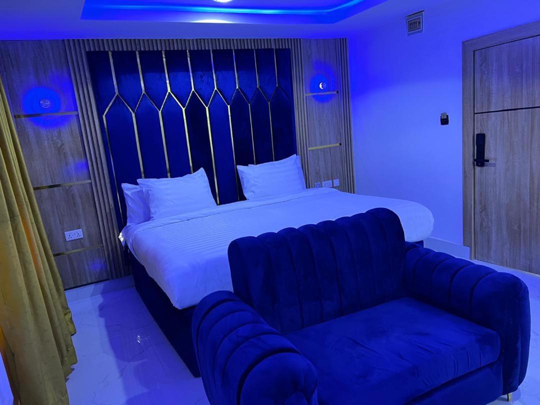 Villa Palazzo Hotel 2 อีเคจา ภายนอก รูปภาพ