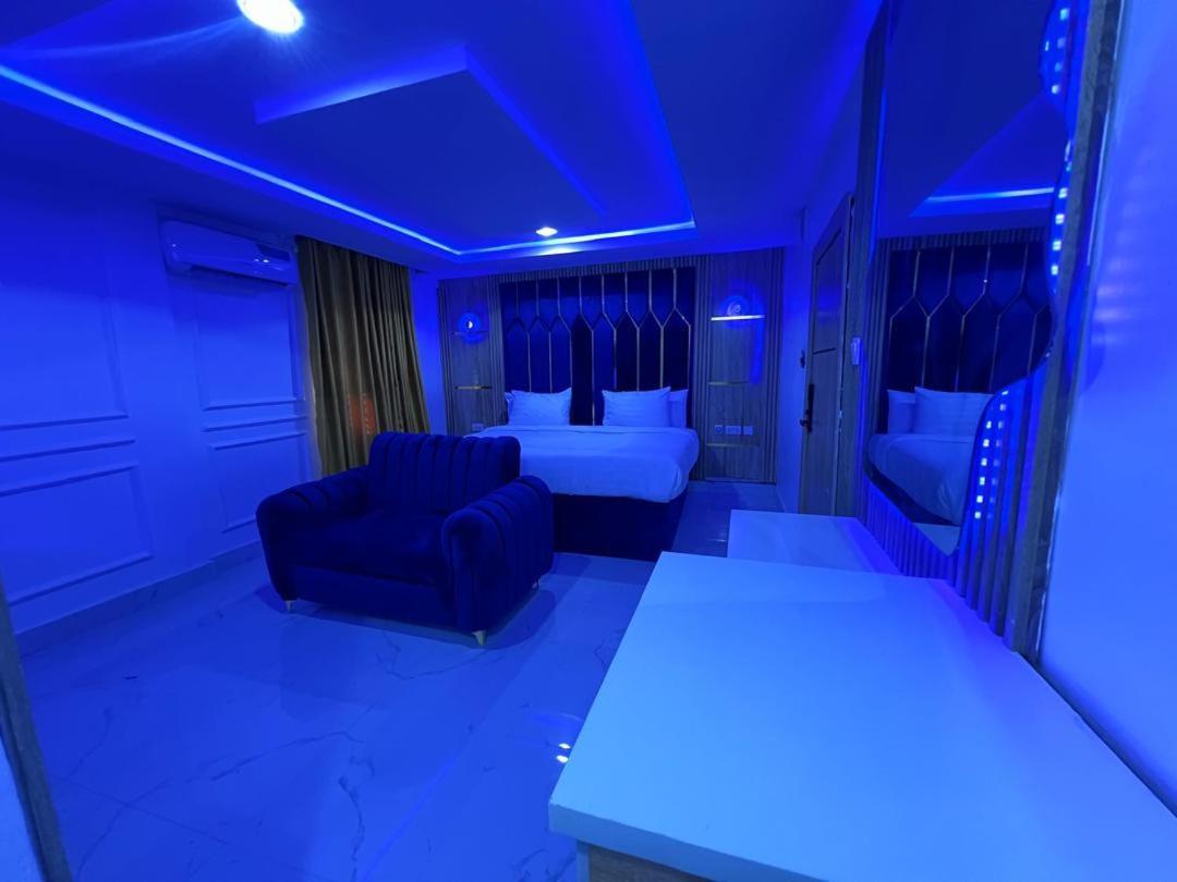 Villa Palazzo Hotel 2 อีเคจา ภายนอก รูปภาพ
