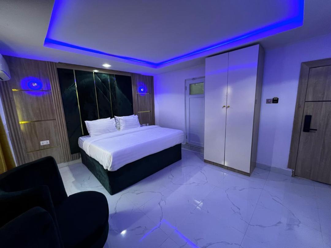 Villa Palazzo Hotel 2 อีเคจา ภายนอก รูปภาพ