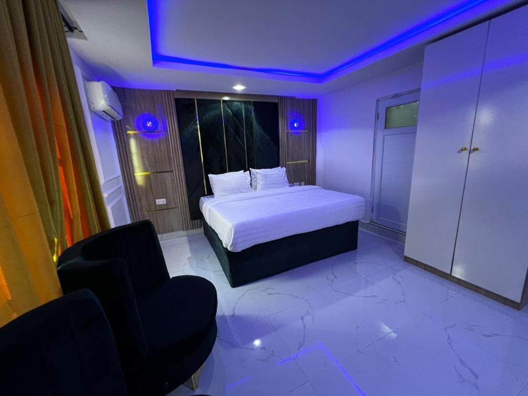 Villa Palazzo Hotel 2 อีเคจา ภายนอก รูปภาพ