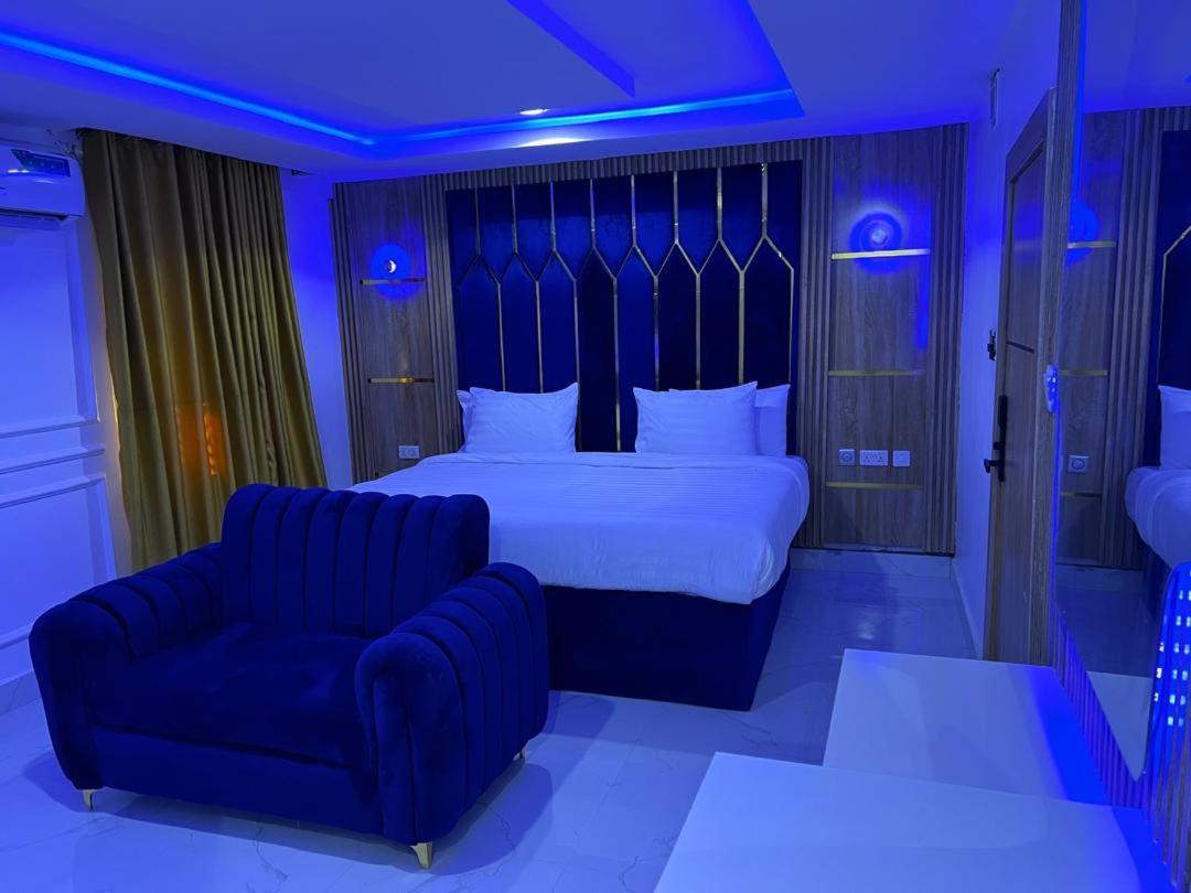 Villa Palazzo Hotel 2 อีเคจา ภายนอก รูปภาพ