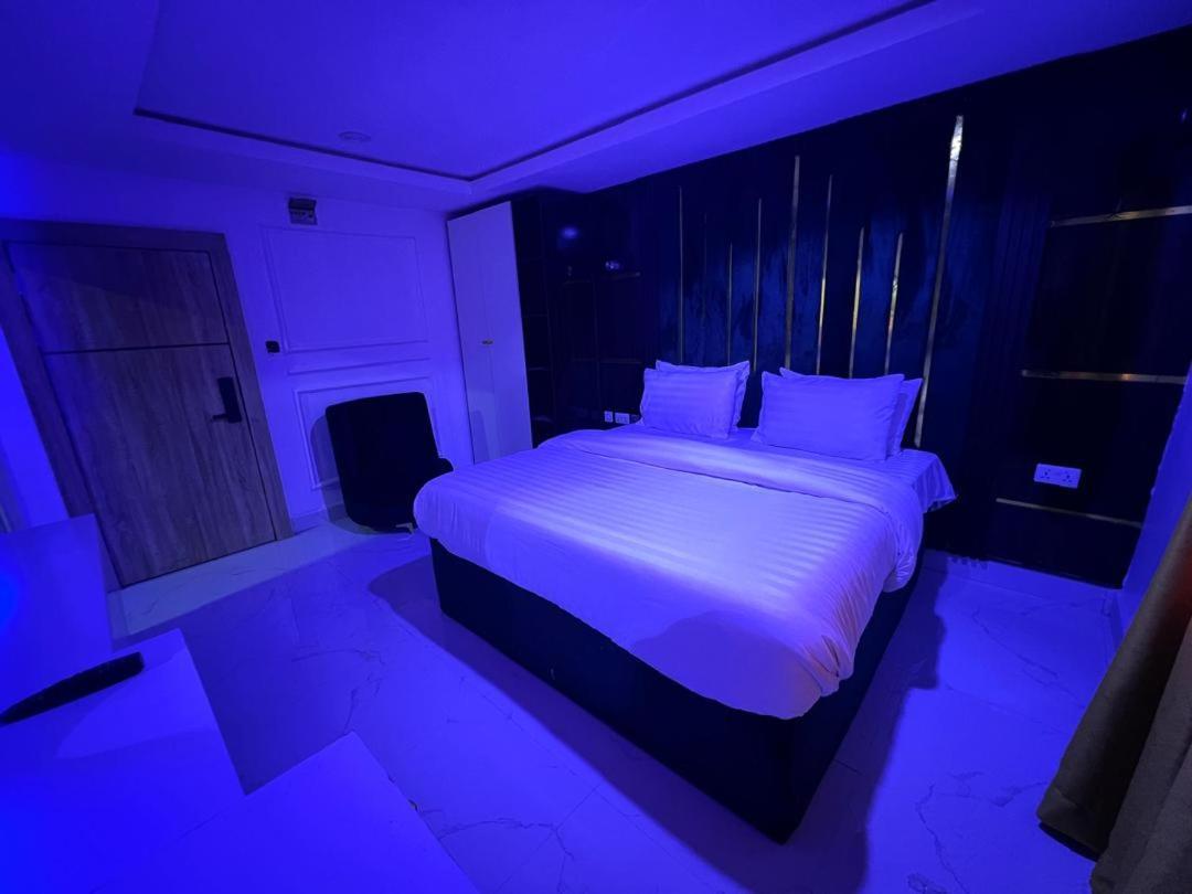 Villa Palazzo Hotel 2 อีเคจา ภายนอก รูปภาพ