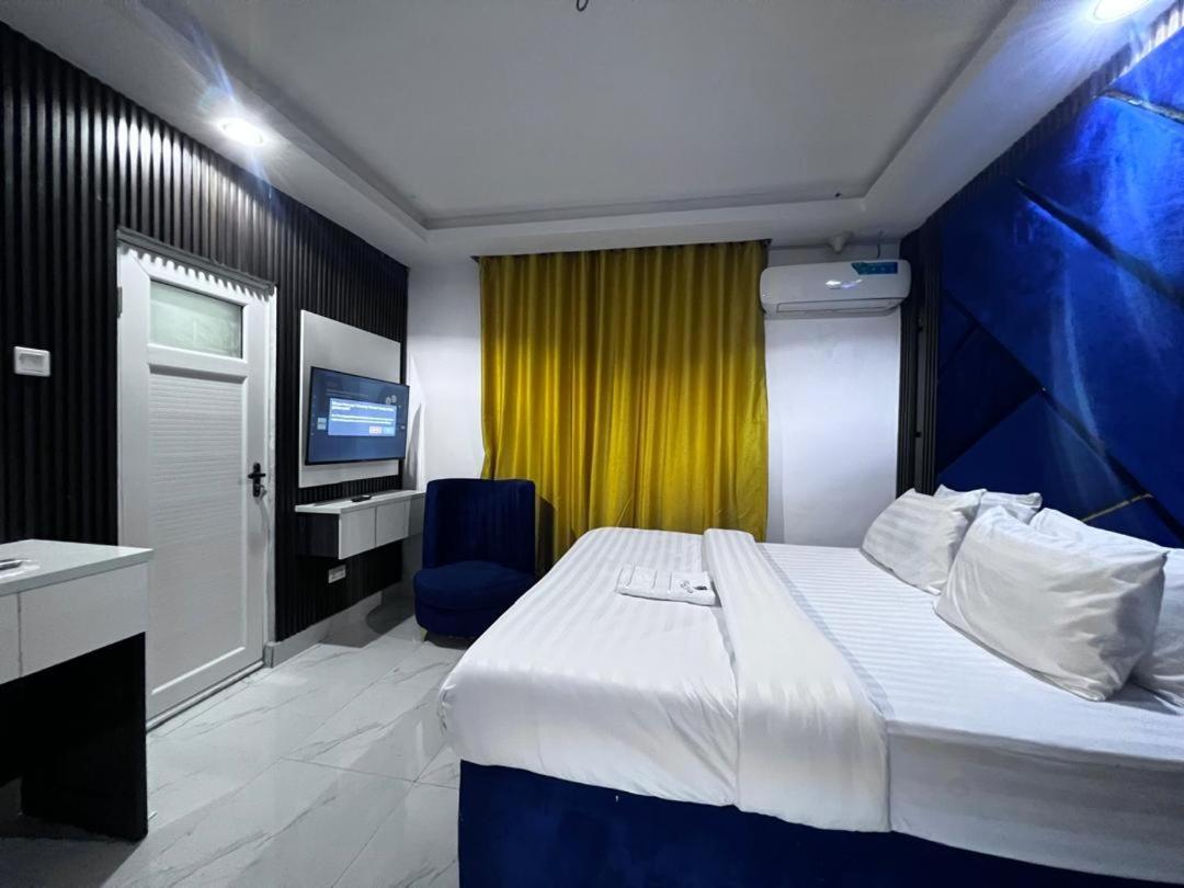 Villa Palazzo Hotel 2 อีเคจา ภายนอก รูปภาพ