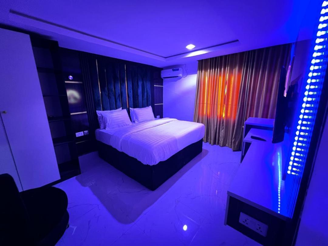 Villa Palazzo Hotel 2 อีเคจา ภายนอก รูปภาพ