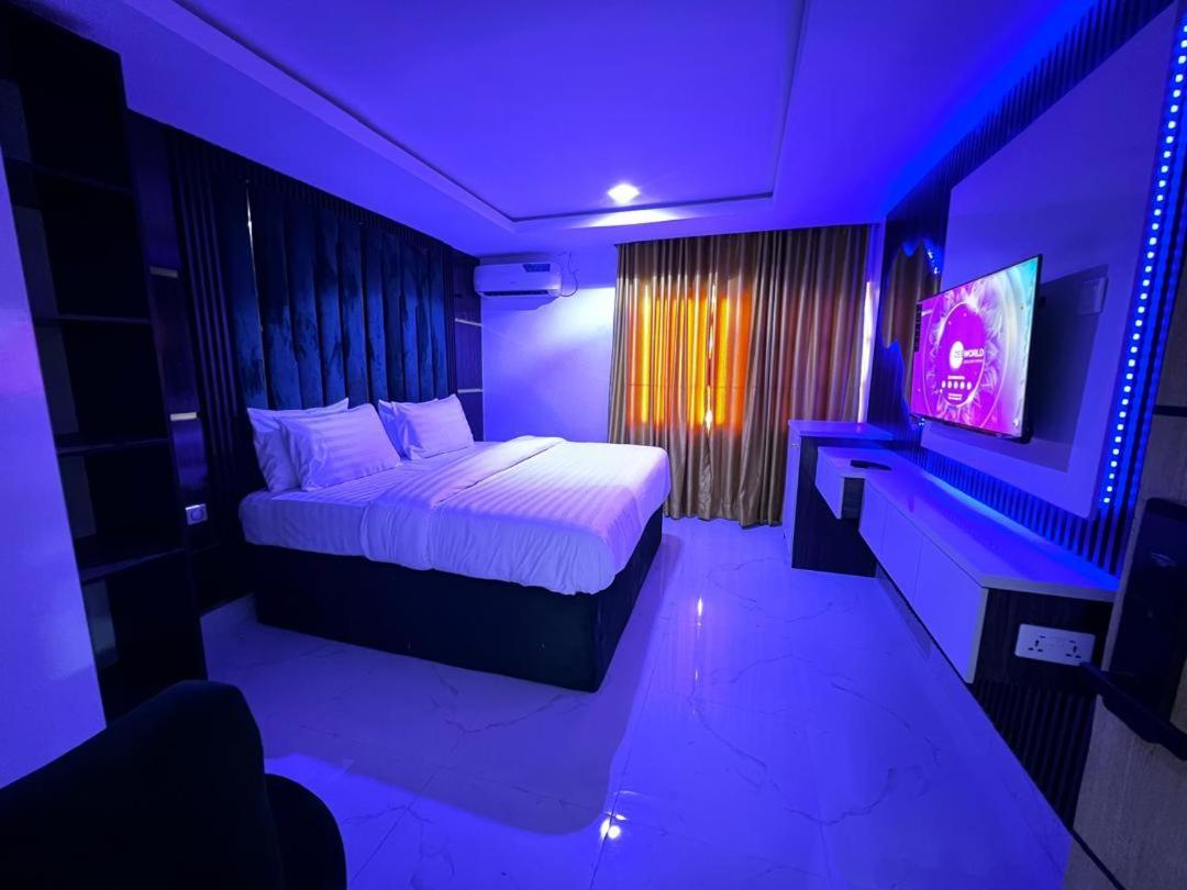 Villa Palazzo Hotel 2 อีเคจา ภายนอก รูปภาพ